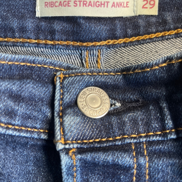 LEVI'S Ultra High-Rise Ribcage Straight Leg Distressed Ankle Jeans Women 29 - Picture 5 of 6